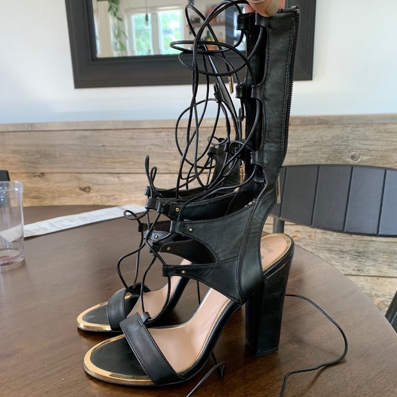 Disney Alice in Wonderland healed gladiator sandal - Picture 2 of 2